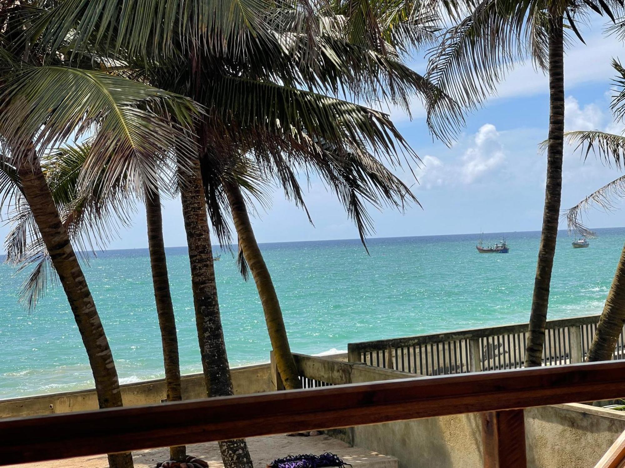 Blue Maalu Resort Ambalangoda  Exterior photo