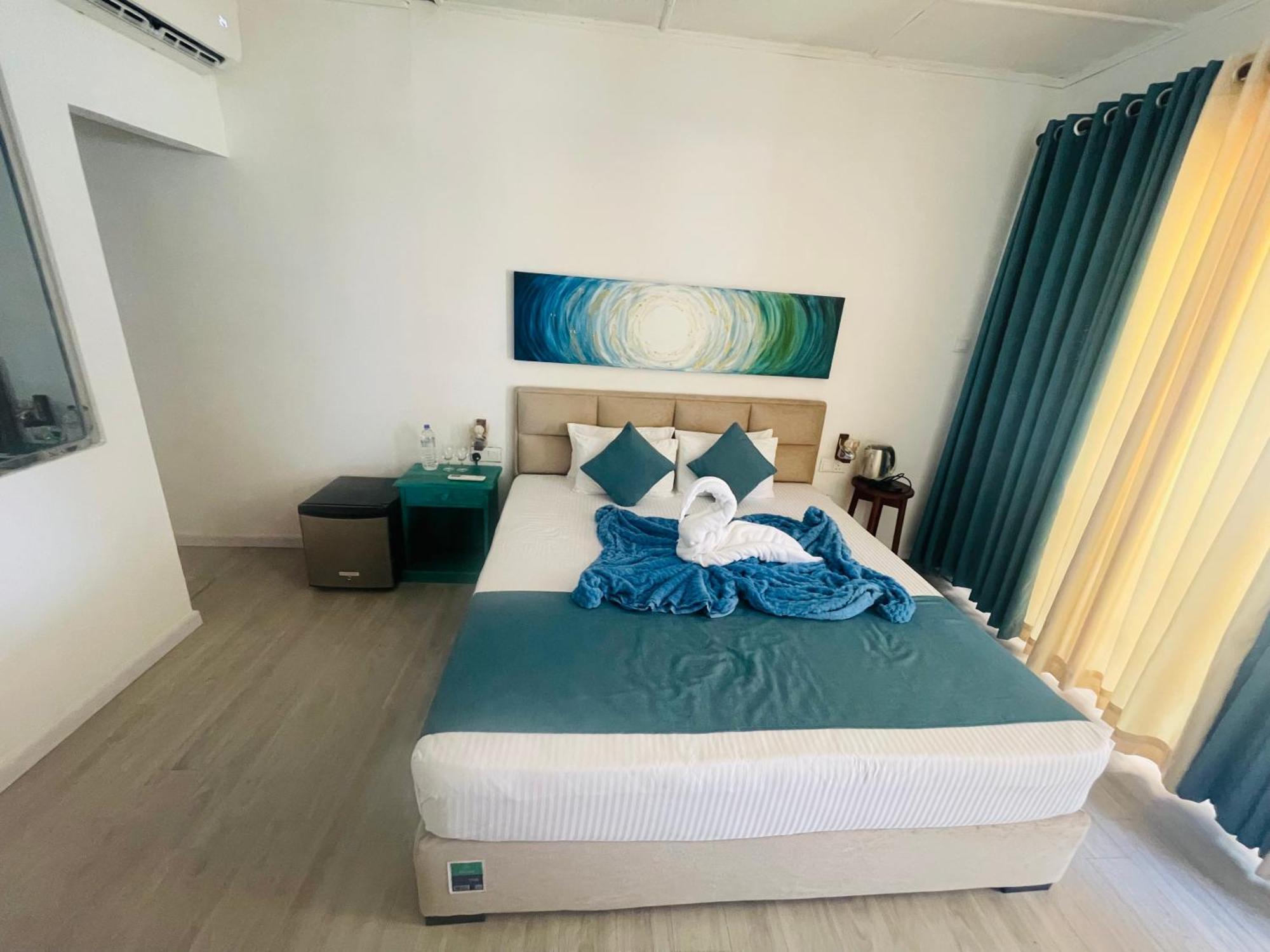 Blue Maalu Resort Ambalangoda  Exterior photo